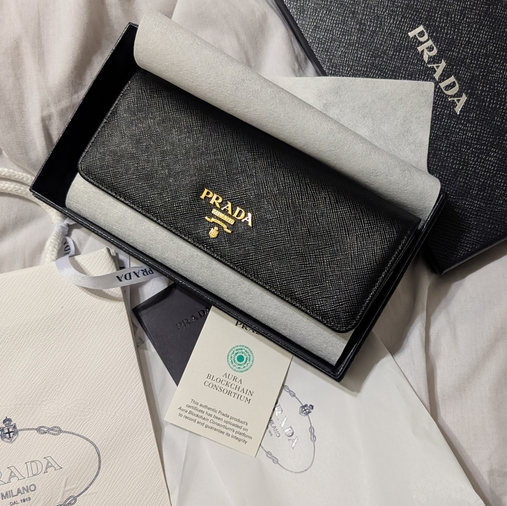 Brand New Prada Large Saffiano Wallet